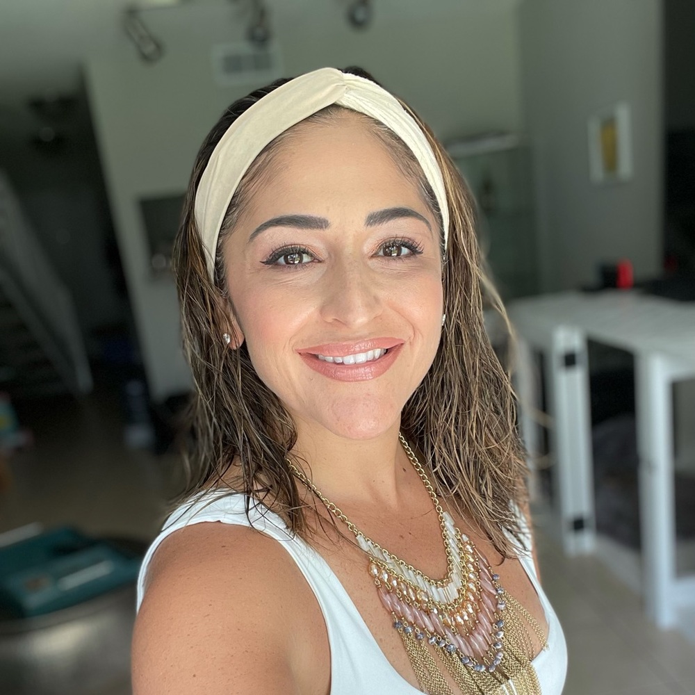 Meet your Posher, Angelica